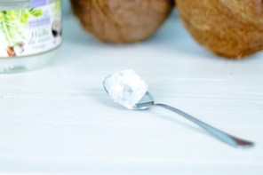 L'huile de coco consommée massivement entraîne des dérives pas du tout éthiques ! Voici un panel de marques d'huile de coco végane : qui n'utilisent pas de singes pour les récoltes.