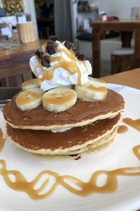 Koh Phangan : un nom qui évoque le dépaysement, la plage, la Full Moon Party... Et surtout le paradis des vegans et des personnes en quête de sens. Venez, je vous partage mes coups de coeur : restaurants vegans, plages, hébergements et bons conseils.
