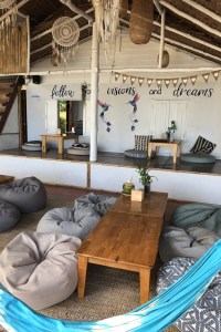 Koh Phangan : un nom qui évoque le dépaysement, la plage, la Full Moon Party... Et surtout le paradis des vegans et des personnes en quête de sens. Venez, je vous partage mes coups de coeur : restaurants vegans, plages, hébergements et bons conseils.